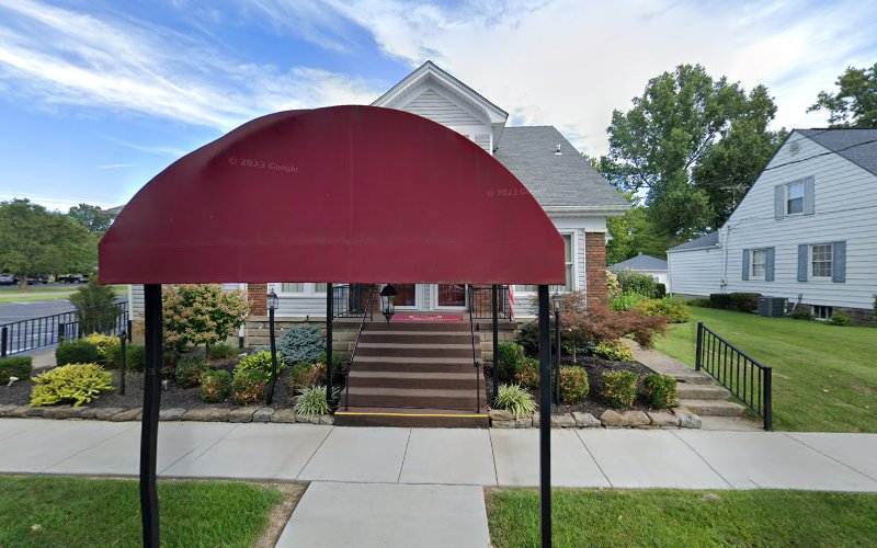 Funeral Services at DeVries Funeral Home in Dillsboro, Indiana | FuneralHomes.fyi DeVries Funeral Home Dillsboro Indiana