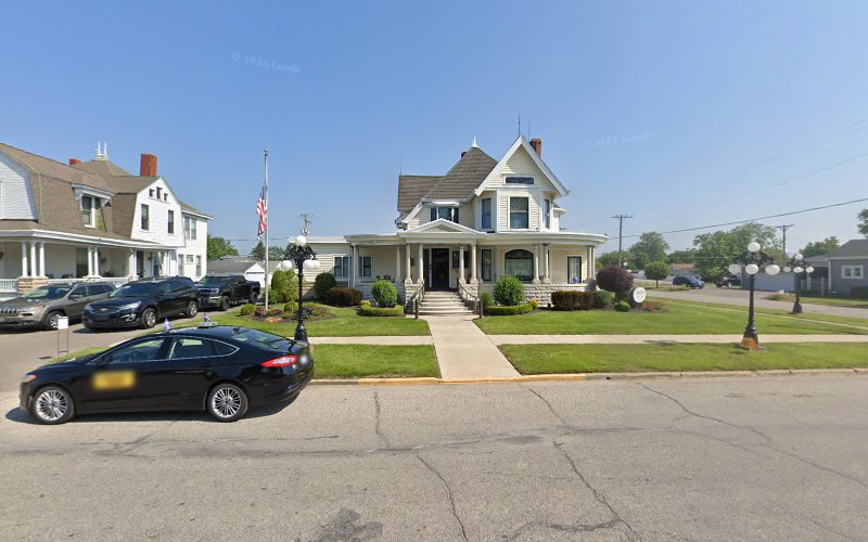 Funeral Services at Freeman Elizbeth in Mitchell, Indiana | FuneralHomes.fyi Freeman Elizbeth Mitchell Indiana