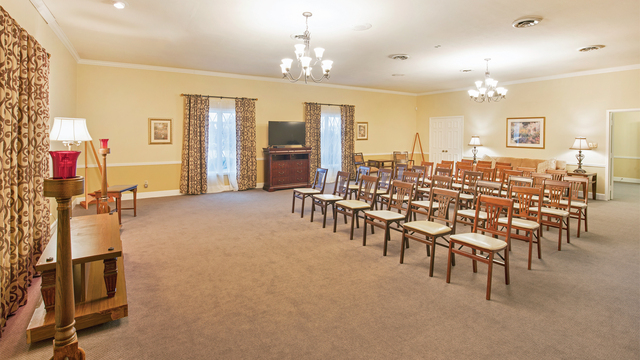 Funeral Services at Feeney-Hornak Shadeland Mortuary in Indianapolis, Indiana | FuneralHomes.fyi Feeney-Hornak Shadeland Mortuary Indianapolis Indiana