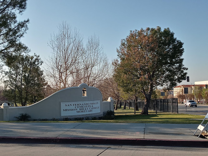 Funeral Services at San Fernando Mission Catholic Cemetery in Mission Hills, California | FuneralHomes.fyi San Fernando Mission Catholic Cemetery Mission Hills California