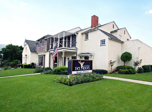 Funeraria del Angel Santa Paula Santa Paula California