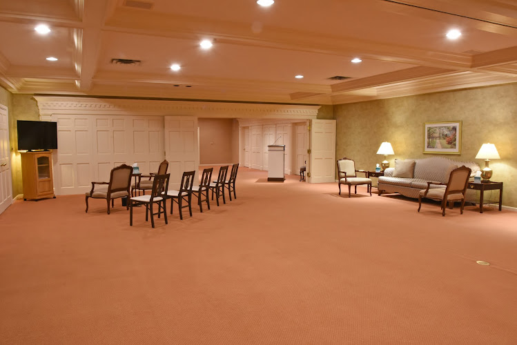 Funeral Services at Daley Murphy Wisch & Assoc. Funeral Home & Crematorium in Beloit, Wisconsin | FuneralHomes.fyi Daley Murphy Wisch & Assoc. Funeral Home & Crematorium Beloit Wisconsin