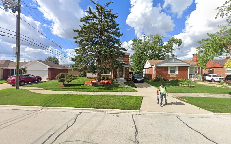 Funeral Services at Griffin Livery Inc in Westchester, Illinois | FuneralHomes.fyi Griffin Livery Inc Westchester Illinois