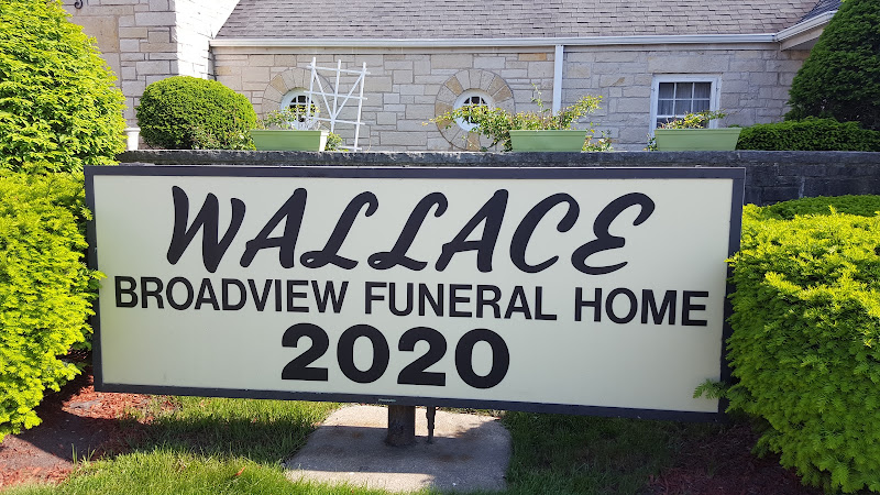 Funeral Services at Wallace Broadview Funeral Home in Broadview, Illinois | FuneralHomes.fyi Wallace Broadview Funeral Home Broadview Illinois