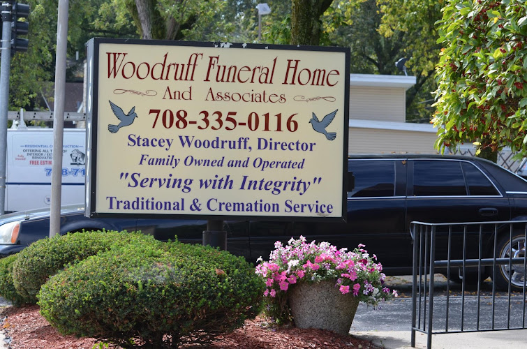 Funeral Services at Woodruff Funeral Home in Hazel Crest, Illinois | FuneralHomes.fyi Woodruff Funeral Home Hazel Crest Illinois