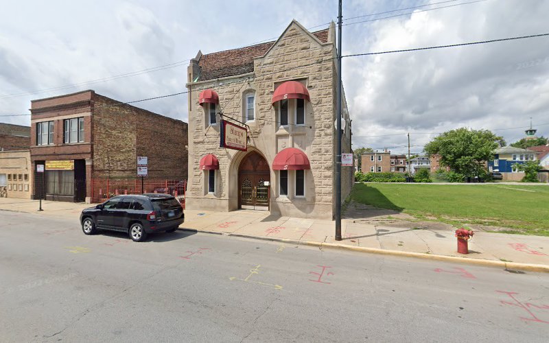 Funeral Services at Stamps Funeral Home in Chicago, Illinois | FuneralHomes.fyi Stamps Funeral Home Chicago Illinois