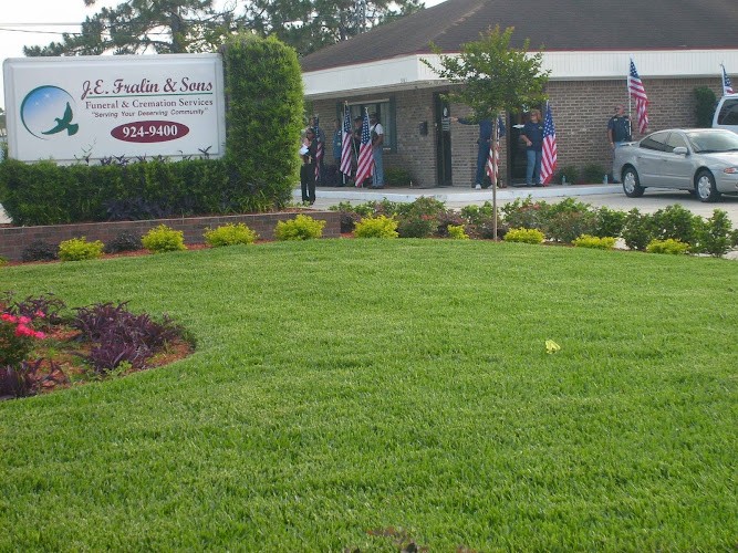 Funeral Services at J E Fralin & Sons in Jacksonville, Florida | FuneralHomes.fyi J E Fralin & Sons Jacksonville Florida