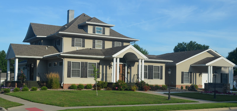 Funeral Services at Garden Chapel Funeral Homes in Pella, Iowa | FuneralHomes.fyi Garden Chapel Funeral Homes Pella Iowa