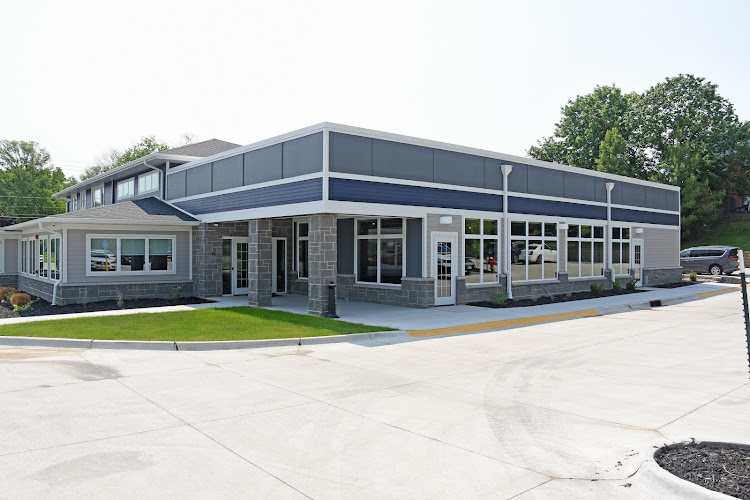 Funeral Services at Hamilton’s Southtown Funeral Home in Des Moines, Iowa | FuneralHomes.fyi Hamilton’s Southtown Funeral Home Des Moines Iowa