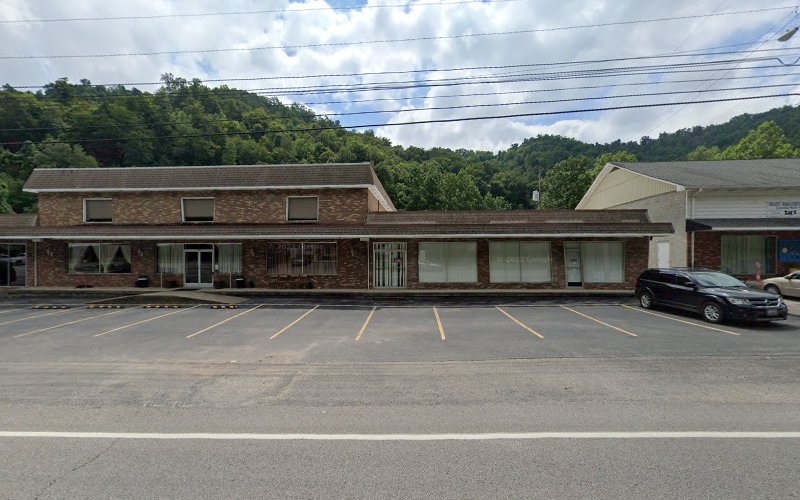 Funeral Services at Wolfe & Sons Funeral Home in Hyden, Kentucky | FuneralHomes.fyi Wolfe & Sons Funeral Home Hyden Kentucky