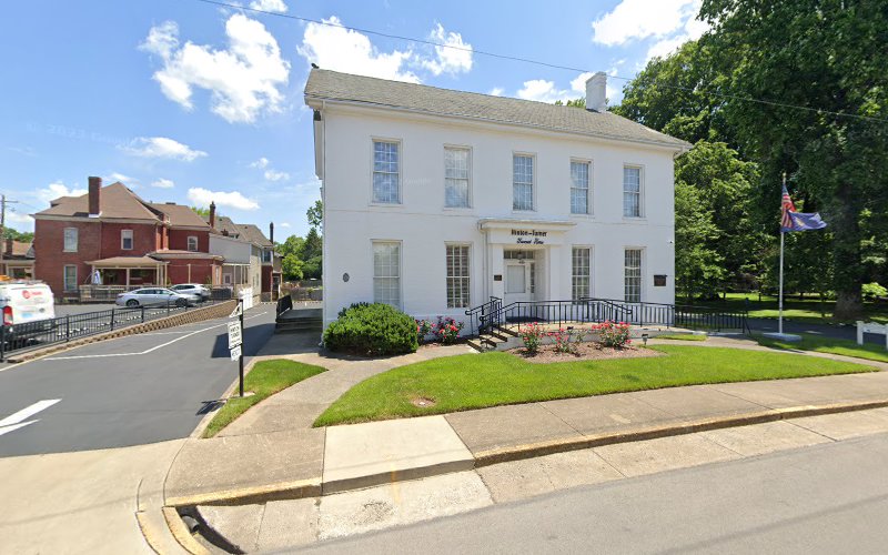 Hinton-Turner Funeral Home Paris Kentucky