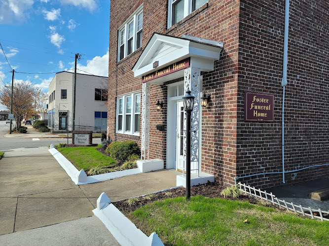 Funeral Services at Foster Funeral Home in Portsmouth, Virginia | FuneralHomes.fyi Foster Funeral Home Portsmouth Virginia