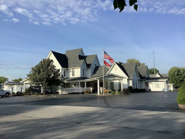 Funeral Services at Bibb-Veach Funeral Homes and Crematory LLC in Bowling Green, Missouri | FuneralHomes.fyi Bibb-Veach Funeral Homes and Crematory LLC Bowling Green Missouri