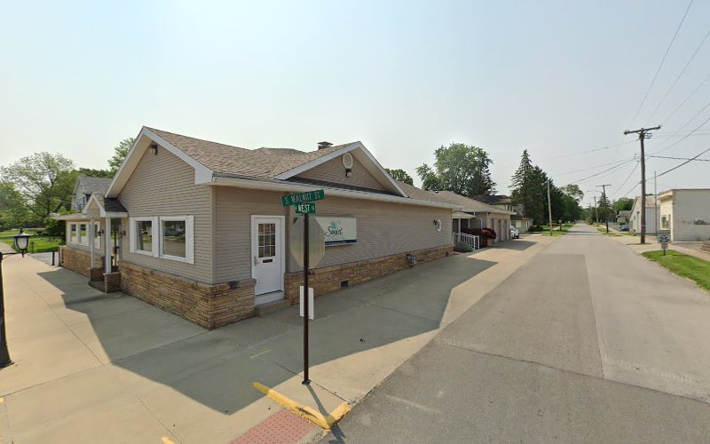 Funeral Services at Lakeside Urbas Funeral Chapel in Georgetown, Illinois | FuneralHomes.fyi Lakeside Urbas Funeral Chapel Georgetown Illinois