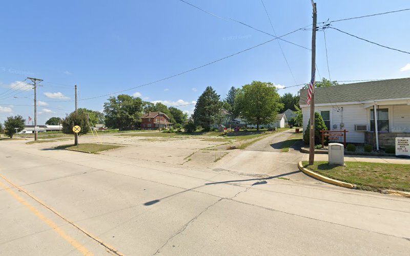 Funeral Services at Carrington Funeral Home in Fairmount, Illinois | FuneralHomes.fyi Carrington Funeral Home Fairmount Illinois