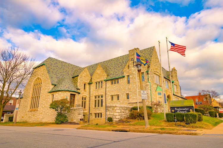 Funeral Services at Ambruster Chapel in Clayton, Missouri | FuneralHomes.fyi Ambruster Chapel Clayton Missouri