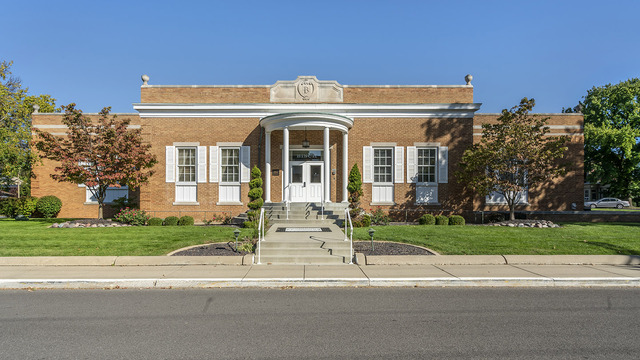 Bisch & Son Funeral Home Springfield Illinois