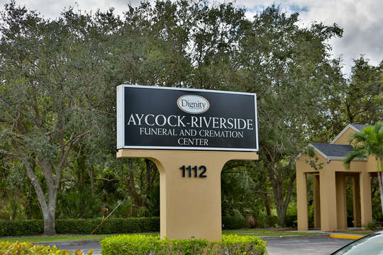 Funeral Services at Aycock-Riverside Funeral and Cremation Center in Jupiter, Florida | FuneralHomes.fyi Aycock-Riverside Funeral and Cremation Center Jupiter Florida