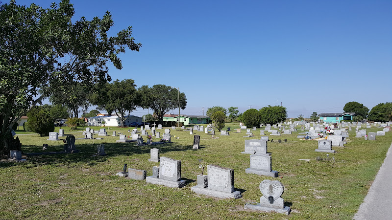 Funeral Services at Reddick Funeral Home in Clewiston, Florida | FuneralHomes.fyi Reddick Funeral Home Clewiston Florida