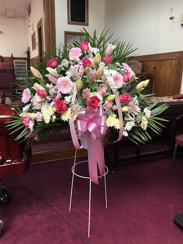 Funeral Services at Meadowrest Memorial Funeral Services in Brooklyn, New York | FuneralHomes.fyi Meadowrest Memorial Funeral Services Brooklyn New York