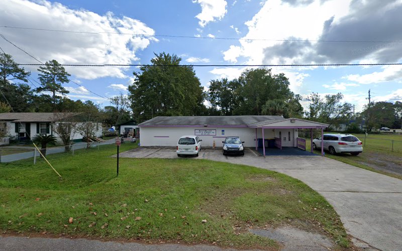 Funeral Services at Buggs-Bellamy Funeral Service in Jacksonville, Florida | FuneralHomes.fyi Buggs-Bellamy Funeral Service Jacksonville Florida