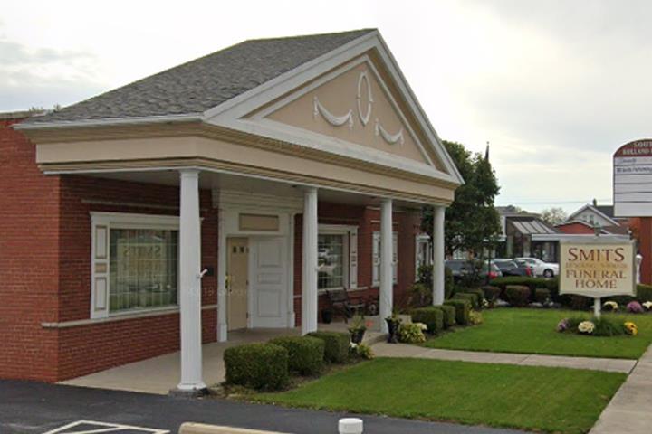 Smits, DeYoung-Vroegh Funeral Home South Holland Illinois