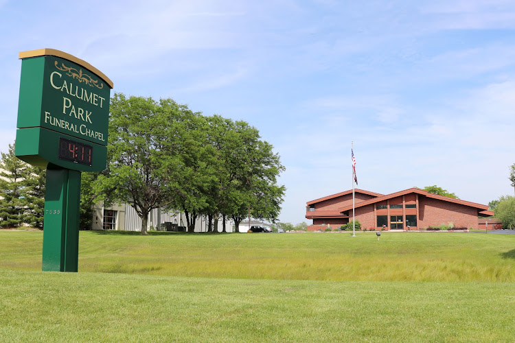 Funeral Services at Calumet Park Funeral Chapel in Merrillville, Indiana | FuneralHomes.fyi Calumet Park Funeral Chapel Merrillville Indiana
