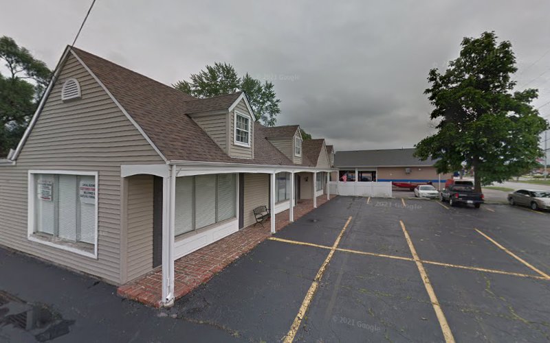 Funeral Services at Castle Hill Funeral Home in Dyer, Indiana | FuneralHomes.fyi Castle Hill Funeral Home Dyer Indiana