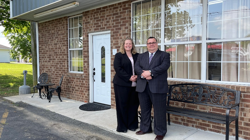 Funeral Services at Vilonia Funeral Home in Vilonia, Arkansas | FuneralHomes.fyi Vilonia Funeral Home Vilonia Arkansas