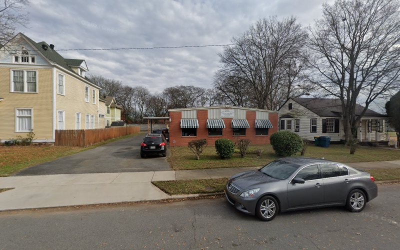 Funeral Services at Walton Gateway Funeral Chapel in Little Rock, Arkansas | FuneralHomes.fyi Walton Gateway Funeral Chapel Little Rock Arkansas