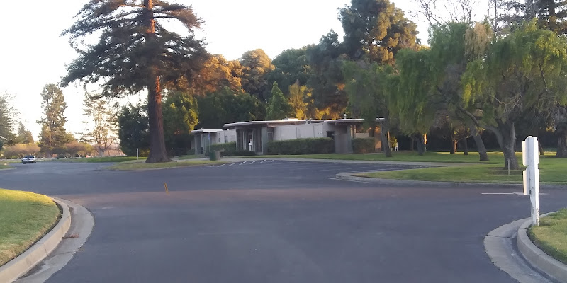 Funeral Services at Holy Sepulchre Cemetery in Hayward, California | FuneralHomes.fyi Holy Sepulchre Cemetery Hayward California