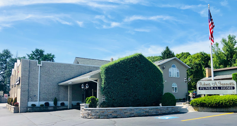 Iannotti Funeral Home- 415 Washington St (Original Location) Coventry Rhode Island