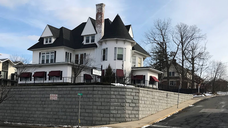 Leach & Thomas Funeral Home Ossining New York