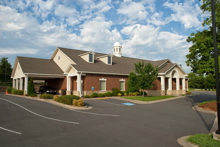 Funeral Services at Smith Little Rock Funeral Home in Little Rock, Arkansas | FuneralHomes.fyi Smith Little Rock Funeral Home Little Rock Arkansas