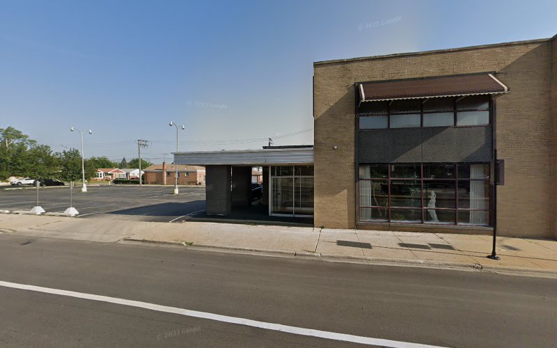 Funeral Services at Davis Funeral Home and Cremation Services in Chicago, Illinois | FuneralHomes.fyi Davis Funeral Home and Cremation Services Chicago Illinois