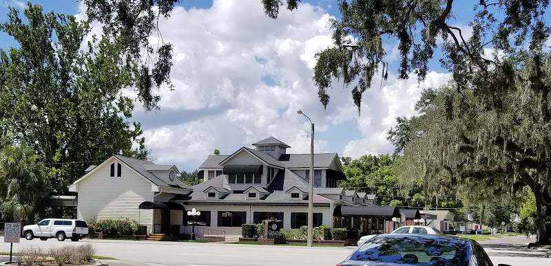 Funeral Services at Grissom Funeral Home and Crematory in Kissimmee, Florida | FuneralHomes.fyi Grissom Funeral Home and Crematory Kissimmee Florida