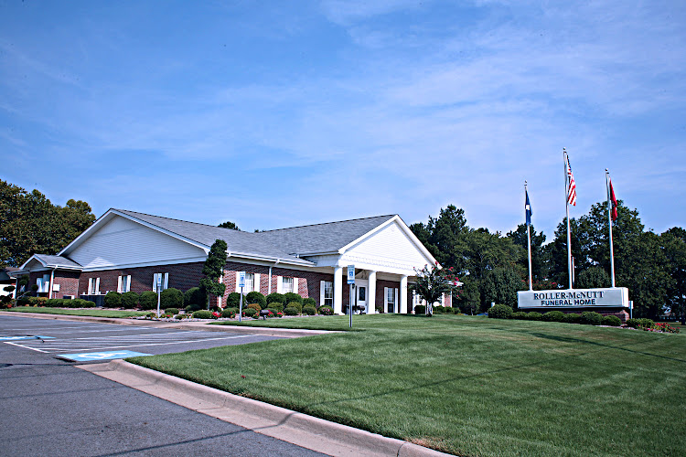 Funeral Services at Roller-McNutt Funeral Home in Greenbrier, Arkansas | FuneralHomes.fyi Roller-McNutt Funeral Home Greenbrier Arkansas