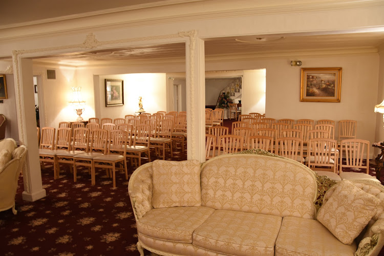 William & Roger DeCarbo Funeral Home New Castle Pennsylvania