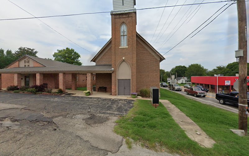 Funeral Services at Marion Co Burial Associates in Yellville, Arkansas | FuneralHomes.fyi Marion Co Burial Associates Yellville Arkansas