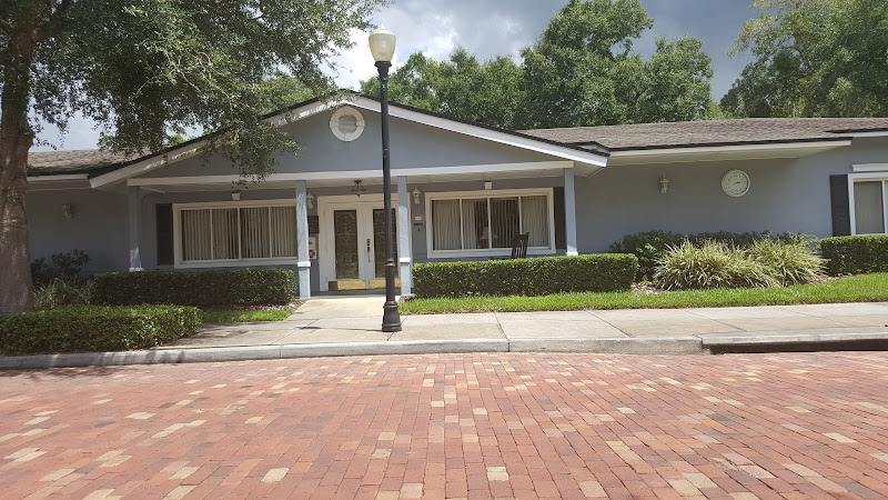 Funeral Services at Goldens Funeral Home Inc in Winter Park, Florida | FuneralHomes.fyi Goldens Funeral Home Inc Winter Park Florida