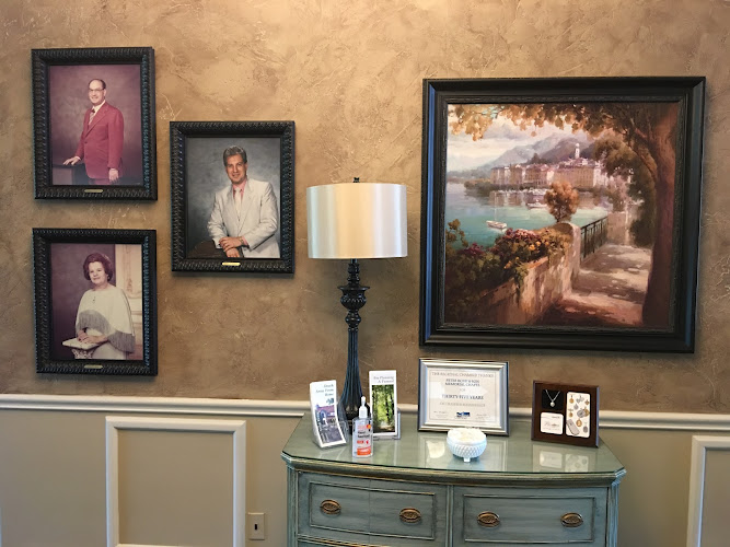 Funeral Services at Peter Rossi & Son Memorial Chapel in Warren, Ohio | FuneralHomes.fyi Peter Rossi & Son Memorial Chapel Warren Ohio