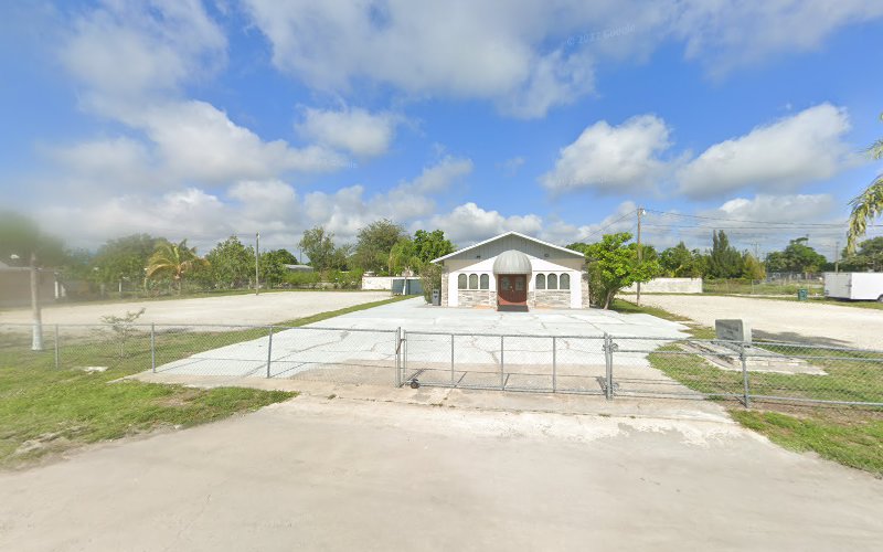 Funeral Services at Brister Funeral Home in Immokalee, Florida | FuneralHomes.fyi Brister Funeral Home Immokalee Florida