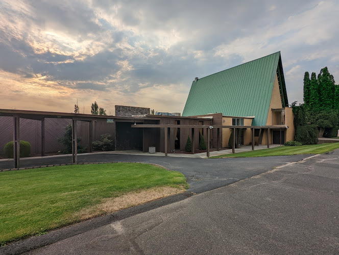 Funeral Services at Mountain View Funeral Home in Lewiston, Idaho | FuneralHomes.fyi Mountain View Funeral Home Lewiston Idaho