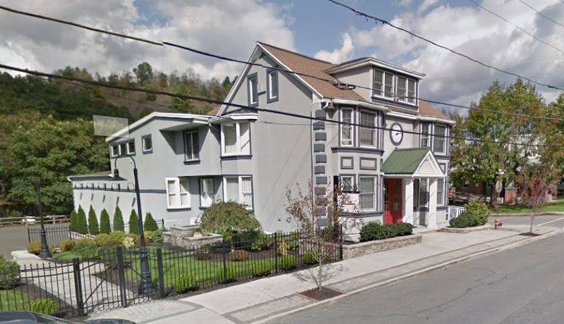 E. Franklin Griffiths Funeral Home & Cremation Services, Inc. Tamaqua Pennsylvania