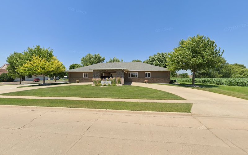 Funeral Services at Hansen Funeral Home in Vermillion, South Dakota | FuneralHomes.fyi Hansen Funeral Home Vermillion South Dakota