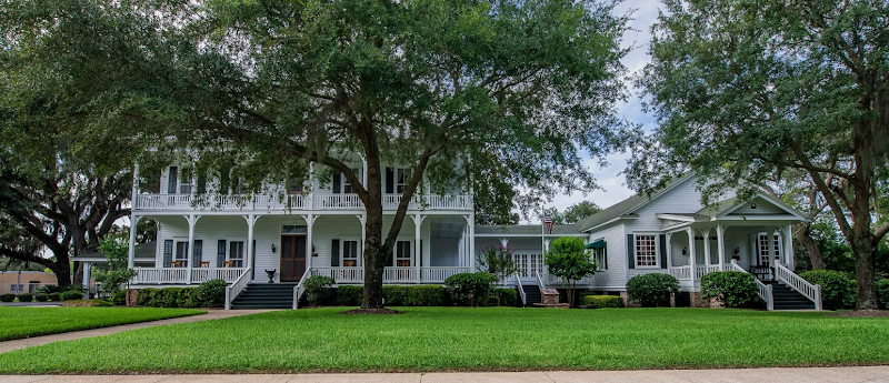 Funeral Services at Oxley-Heard Funeral Directors in Fernandina Beach, Florida | FuneralHomes.fyi Oxley-Heard Funeral Directors Fernandina Beach Florida