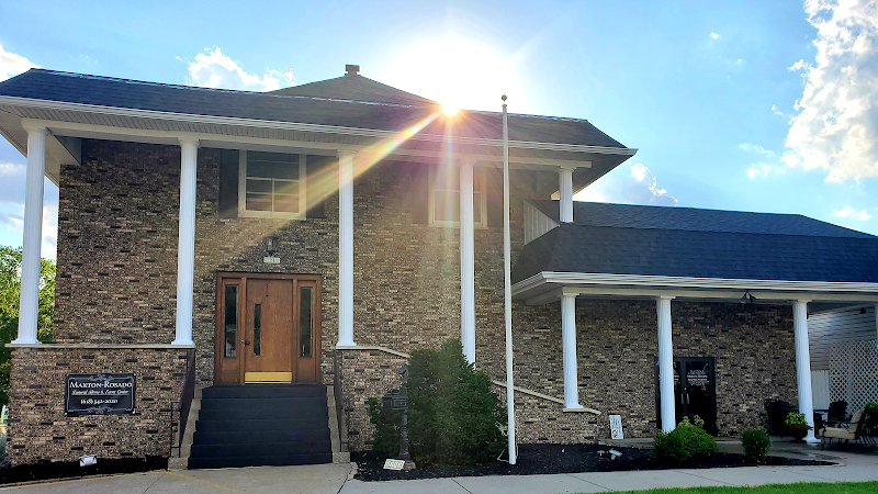 Maxton-Rosado Funeral Home Du Quoin Illinois