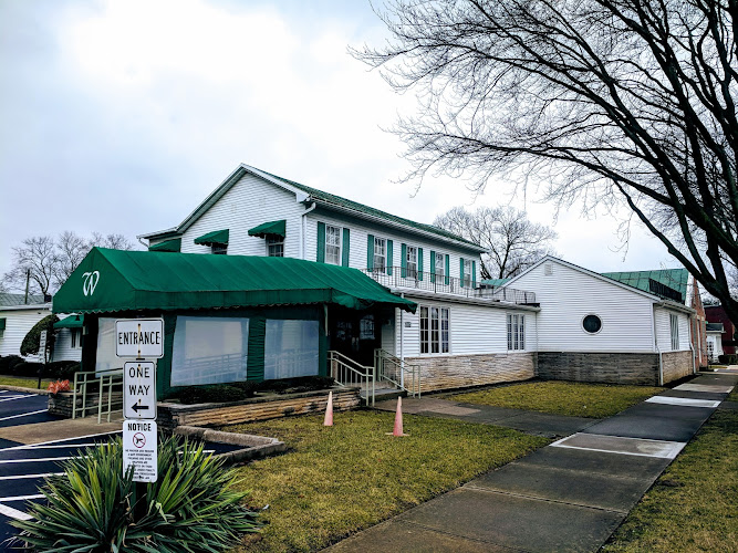 Funeral Services at Myers-Woodyard Funeral Home – Groveport Chapel in Groveport, Ohio | FuneralHomes.fyi Myers-Woodyard Funeral Home – Groveport Chapel Groveport Ohio