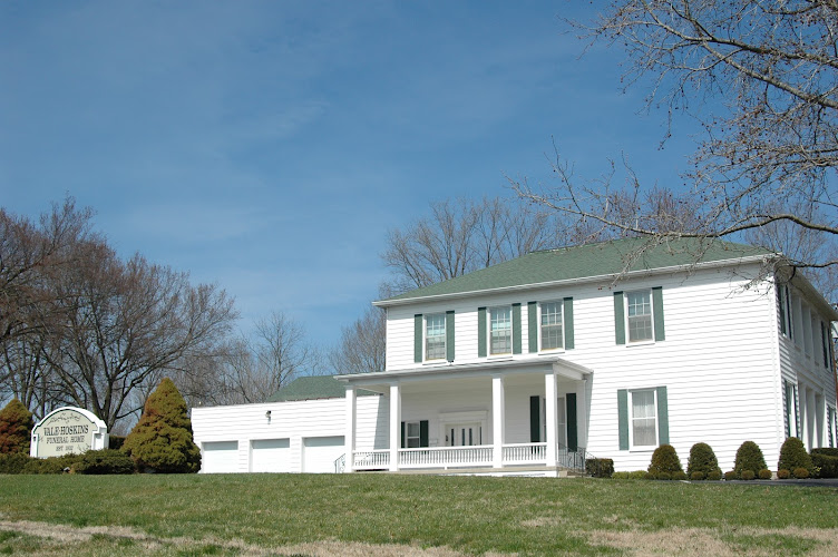 Funeral Services at Hoskins Funeral Homes in Lebanon, Ohio | FuneralHomes.fyi Hoskins Funeral Homes Lebanon Ohio