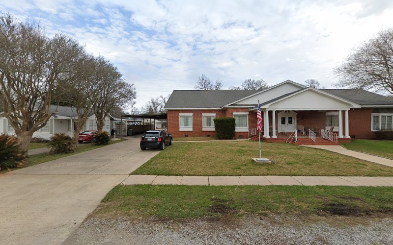 Funeral Services at Hixson-Ducote Funeral Home in Bunkie, Louisiana | FuneralHomes.fyi Hixson-Ducote Funeral Home Bunkie Louisiana